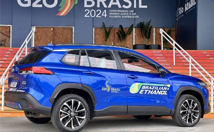 Entre carros elétricos e híbridos, aposta do Brasil é pela segunda opção