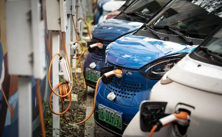 Impostos sobre veículos elétricos compensam perda de arrecadação dos combustíveis