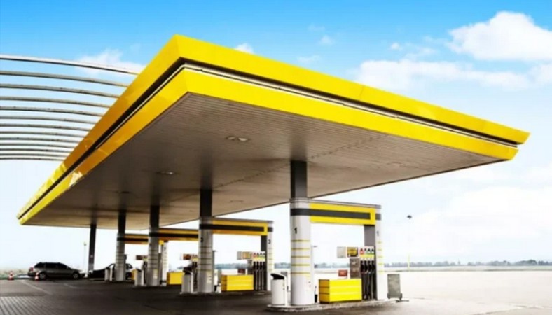 PCC não para em postos de gasolina e decide comprar 5 usinas de etanol