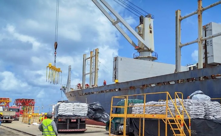 Açúcar impulsiona crescimento do Porto de Maceió no primeiro semestre de 2024