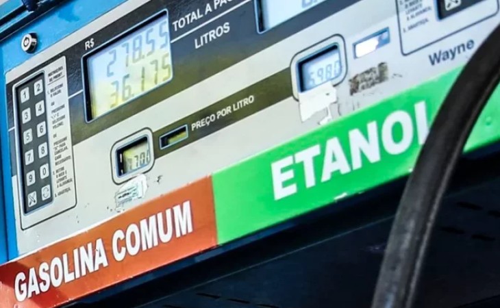 Etanol é mais competitivo que a gasolina em 5 estados, cai em 12 e sobe em 9 unidades e no DF, diz ANP