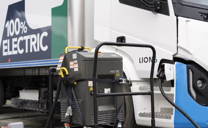 Caminhões elétricos crescem na China e colocam em xeque mercado de diesel
