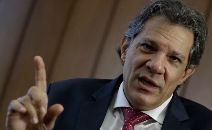 Ministro da Fazenda prepara solução para IOF