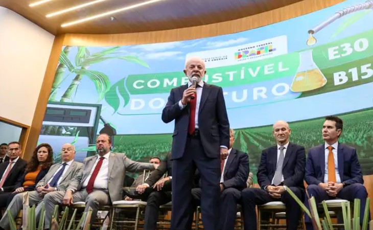 E30 e B15: aumento nas misturas do etanol e biodiesel pavimenta transição energética no Brasil