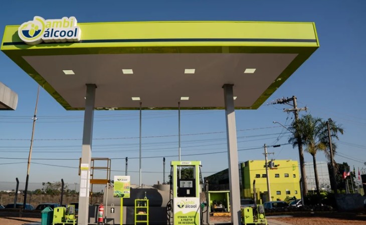 Ambipar abastecerá frota de veículos com etanol produzido a partir de resíduos alimentares
