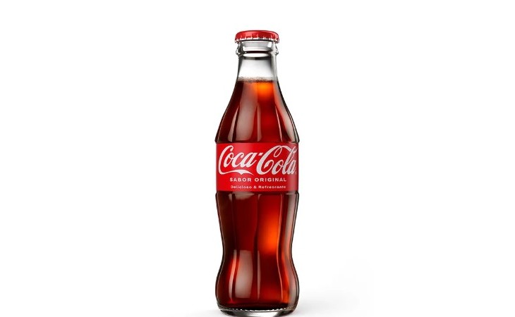 Nova Coca-Cola, com fórmula de Donald Trump, já está nas prateleiras dos supermercados