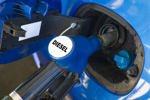 Defasagem do diesel reduz importações e eleva alerta no agro