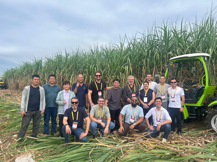 SCA Brasil Aliança visita área canavieira durante missão à China